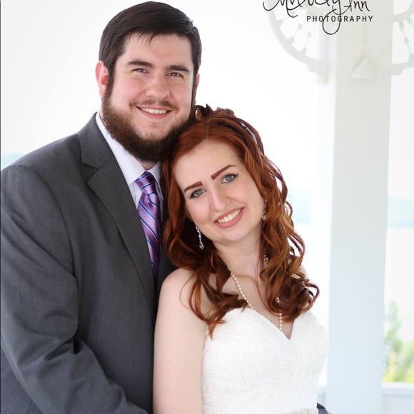 Meet your Posher, Christina - Picture 1 of 1